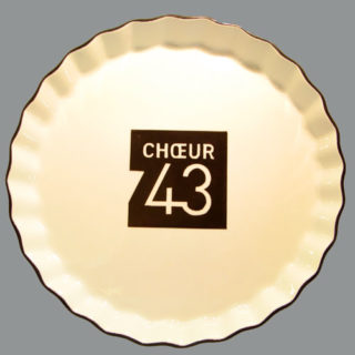 logo peint sur porcelaine modèle unique